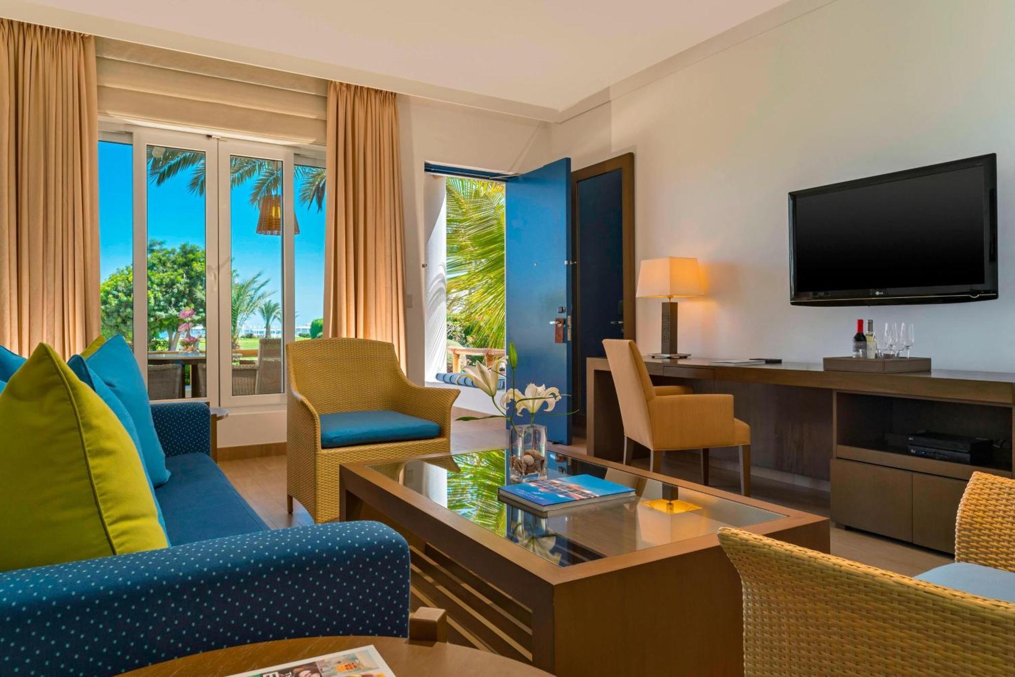 فندق باركاس، أحد منتجعات لاكشري كولكشن، باركاس باراكاس المظهر الخارجي الصورة A living room at the Hilton Maldives Iru Veli