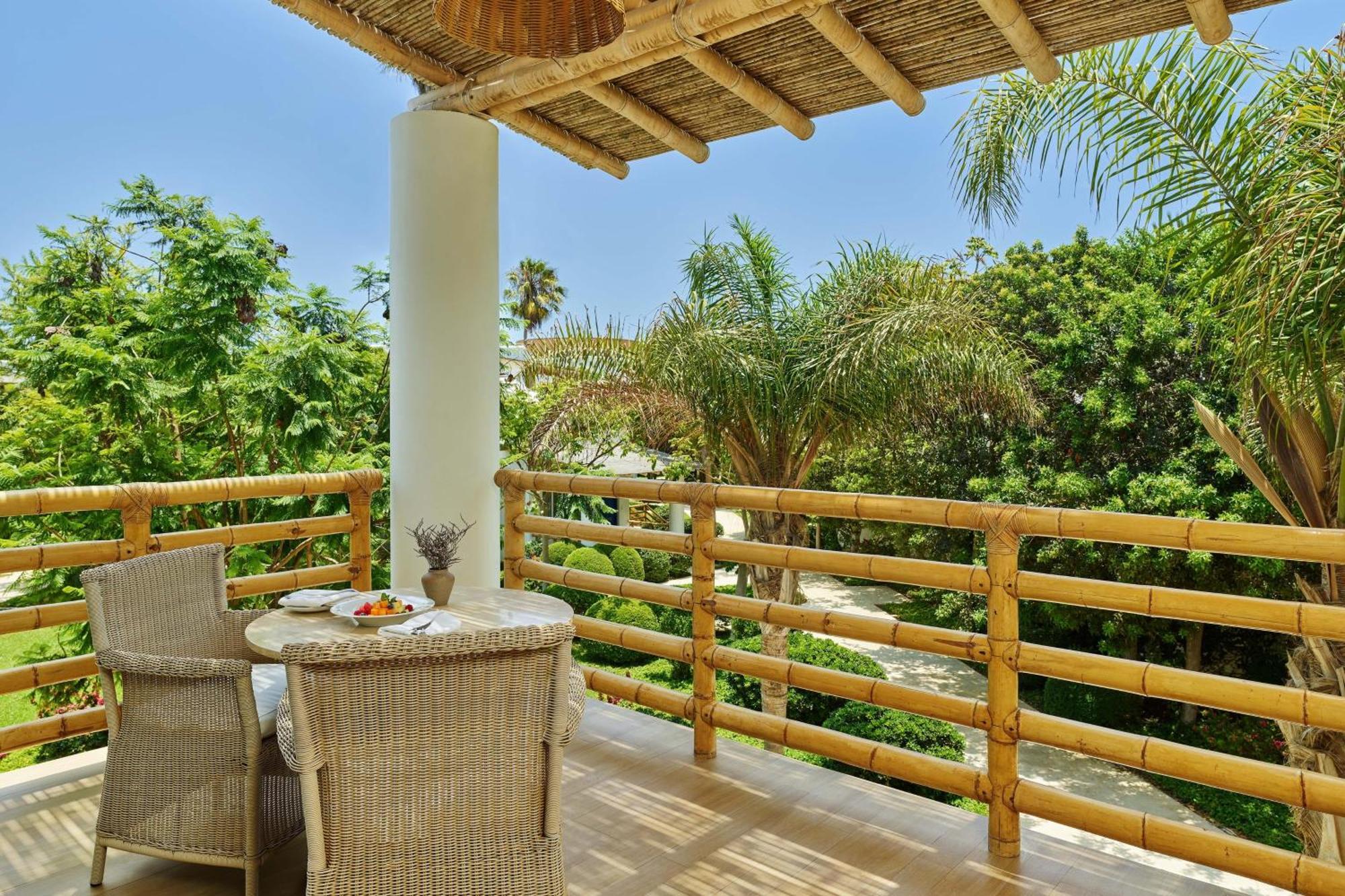 فندق باركاس، أحد منتجعات لاكشري كولكشن، باركاس باراكاس المظهر الخارجي الصورة A view from a villa at the resort